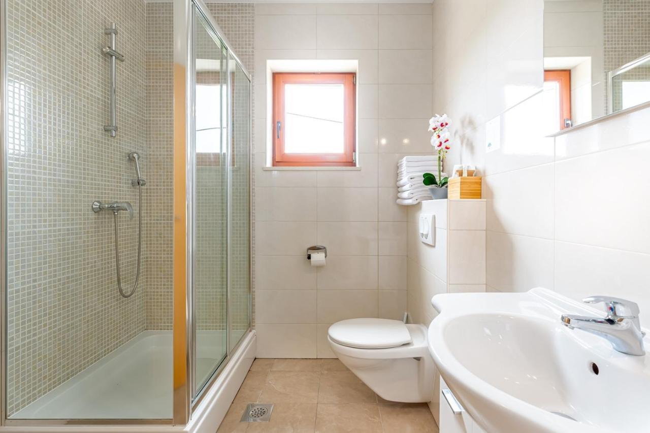Apartments Rina Malinska Zewnętrze zdjęcie