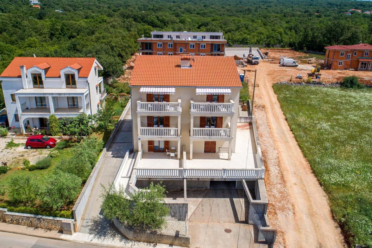 Apartments Rina Malinska Zewnętrze zdjęcie